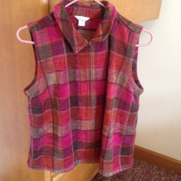 Vest - Picture 6 of 6